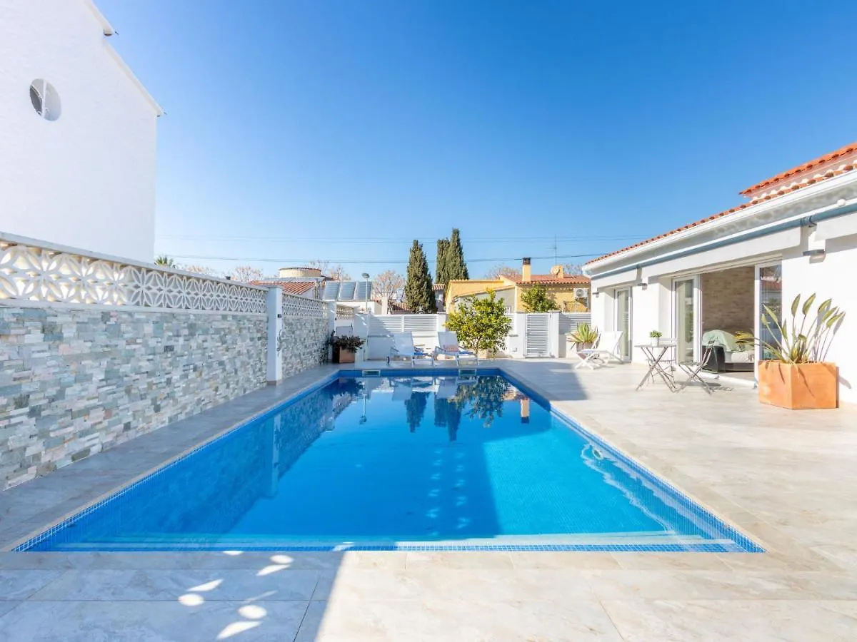 Holiday Home Casa Filisa By Interhome Empuriabrava